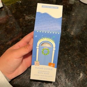 Epsom + Dead Sea Salts luxurious bath soak